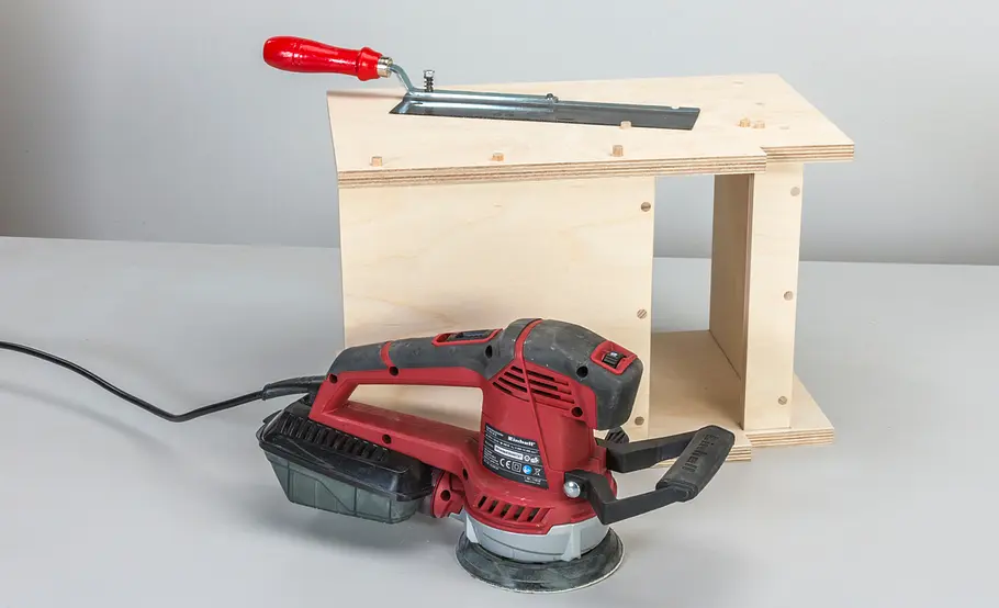 Schränkchen für Telefon & Router bauen