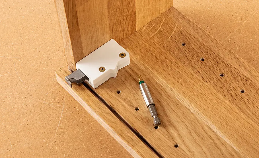 Hängeschrank für Bad bauen