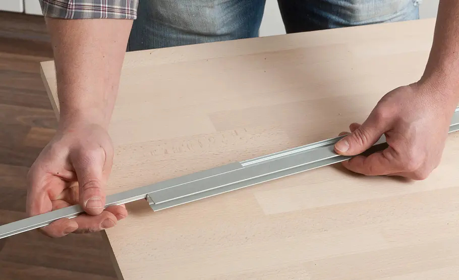 Küchenrückwand mit Wandpaneelen verkleiden