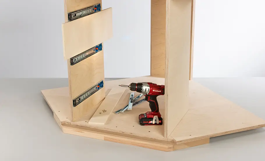 Werkstattschrank mit Maschinenrondell bauen