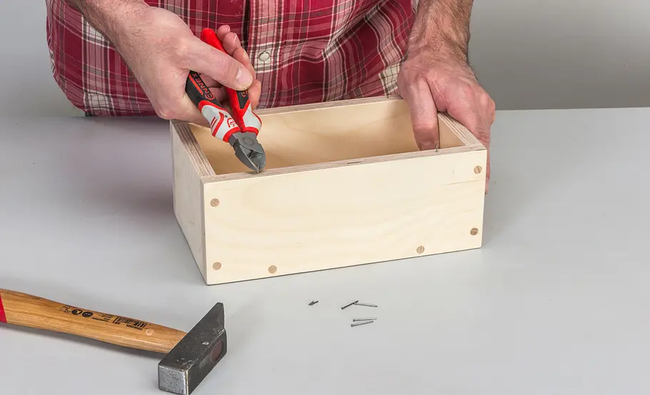 Schränkchen für Telefon & Router bauen