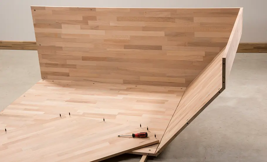 Verschiebbarer Kleiderschrank für unter die Dachschräge bauen