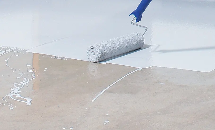 Beton-Fußboden versiegeln