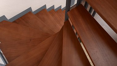 Treppenstufen aus Holz renovieren - Foto: sidm / TD