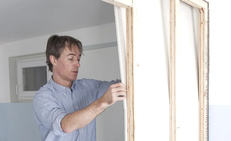 Trennwandbau mit Holzprofilen