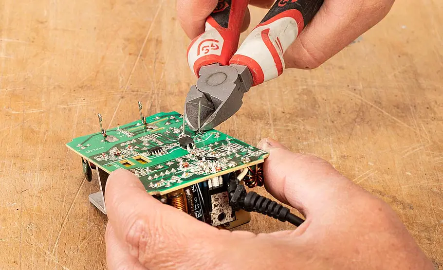 Ladegerät reparieren