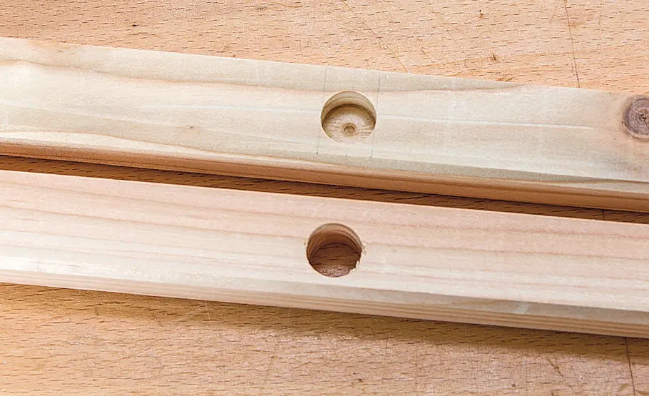 Praktisches Holzregal für den Garten selber bauen