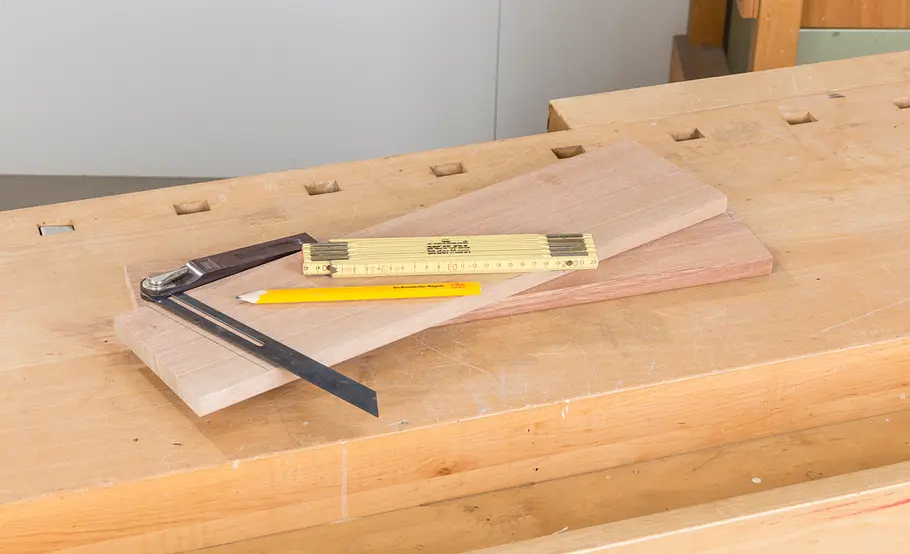 Holzdielen zuschneiden