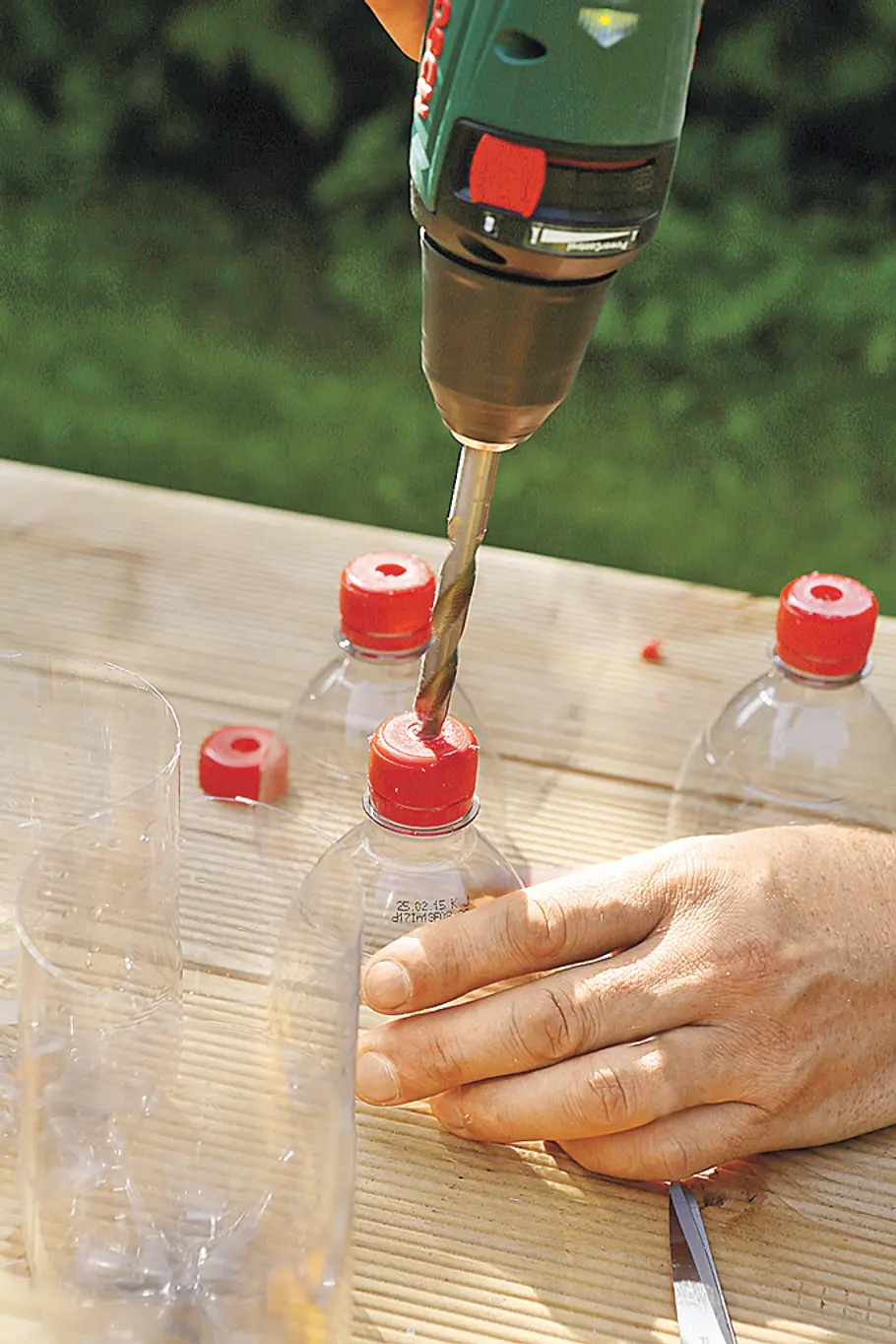Lifehack: Selbstbewässernden Kräutertopf basteln