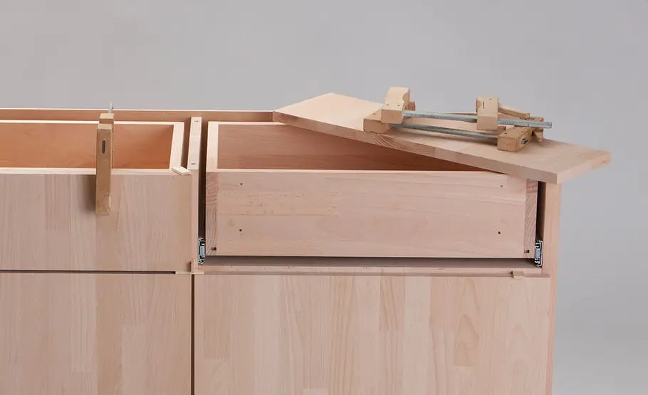 Sideboard mit Schwenk-Theke
