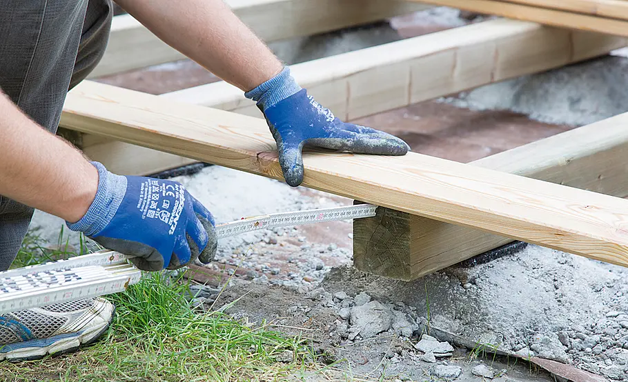 Terrassendielen aus Lärche verlegen