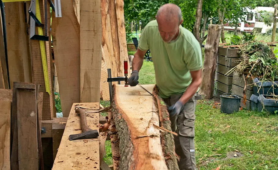 Zaunbretter anbringen