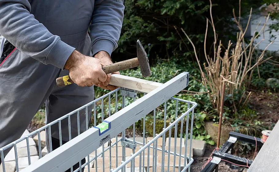 Bank aus Gabionen selbst bauen