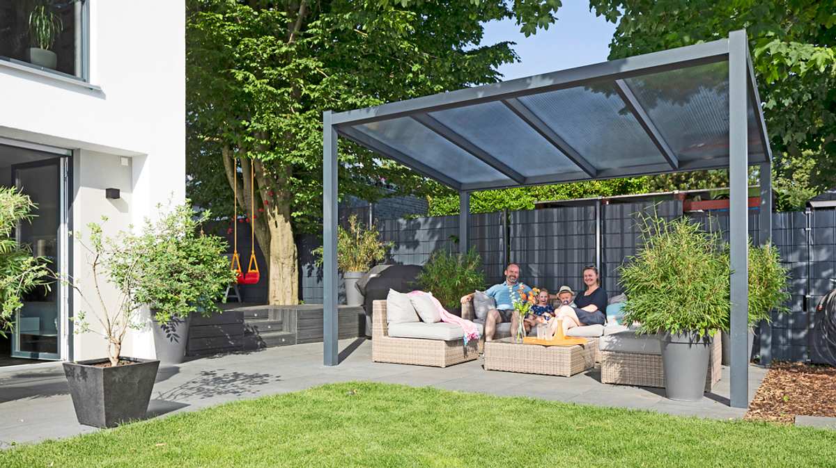 Freistehende Terrassenüberdachung bauen selber bauen