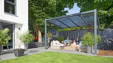 Freistehende Terrassenüberdachung selber bauen - Foto: sidm / CK