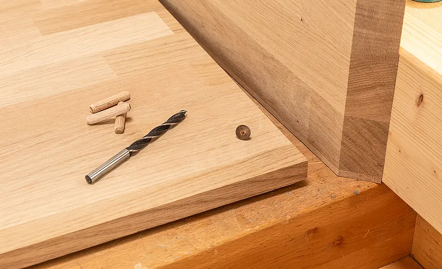 Bürotisch aus Eichenholz bauen