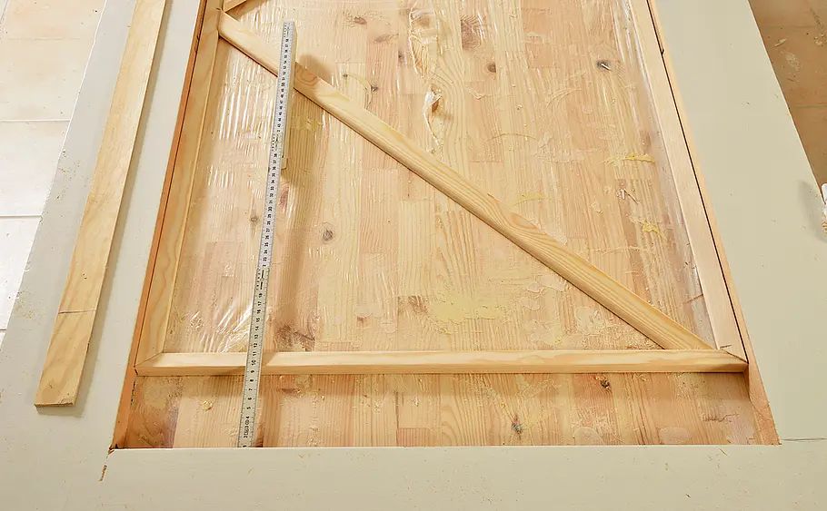 Türe mit Glaseinsatz bauen