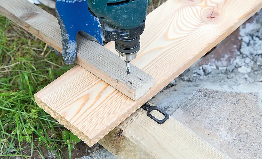 Terrassendielen aus Lärche verlegen