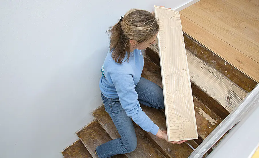 Parkett auf Treppe verlegen
