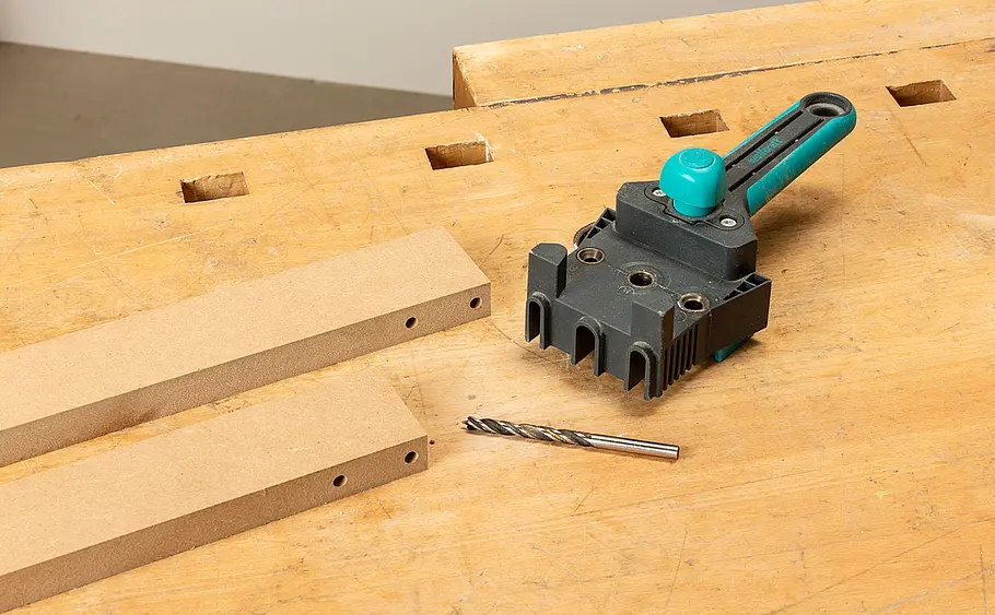Schrank über Türrahmen bauen