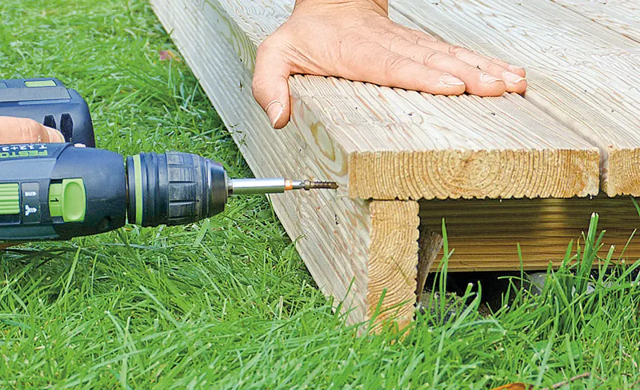 Kleines Sonnendeck selber bauen