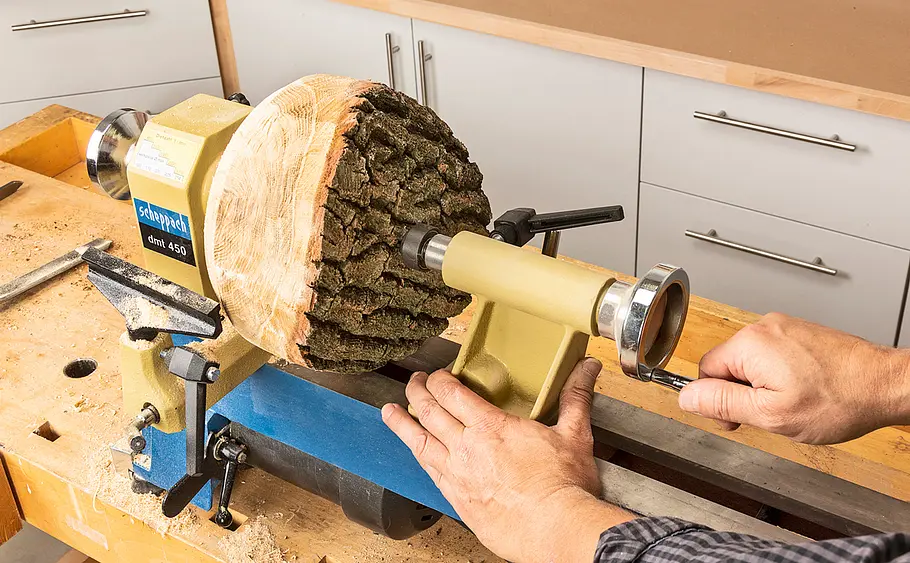 Anleitung: Holzschüssel aus Baumstamm drechseln