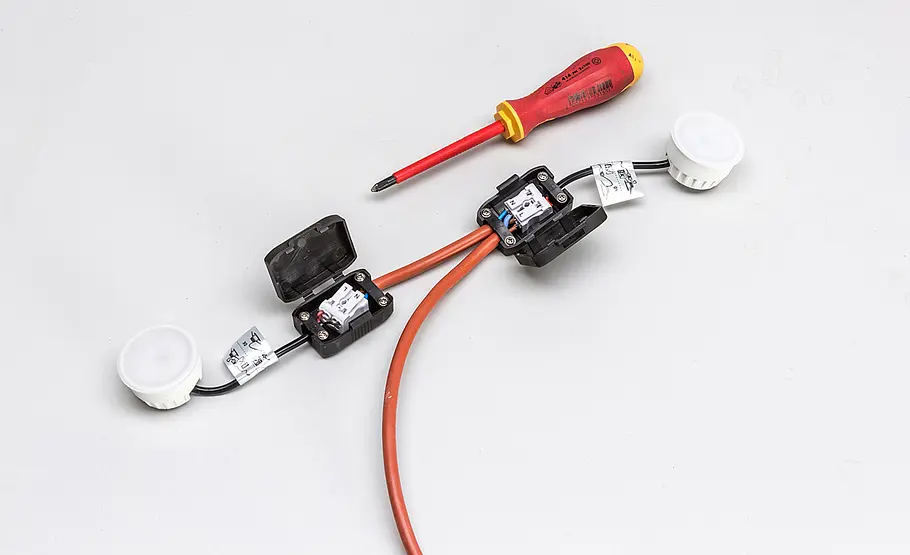 Deckenlampe aus Werkzeugkiste
