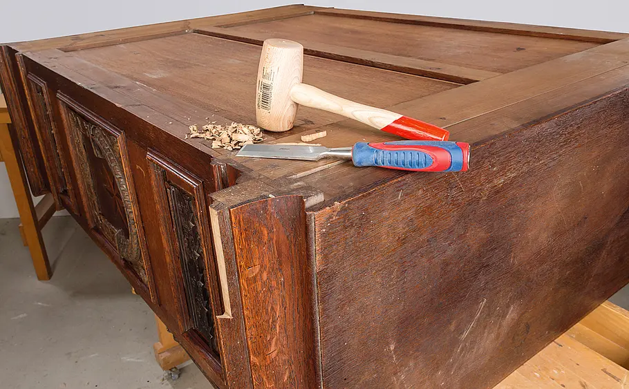 Schrank restaurieren