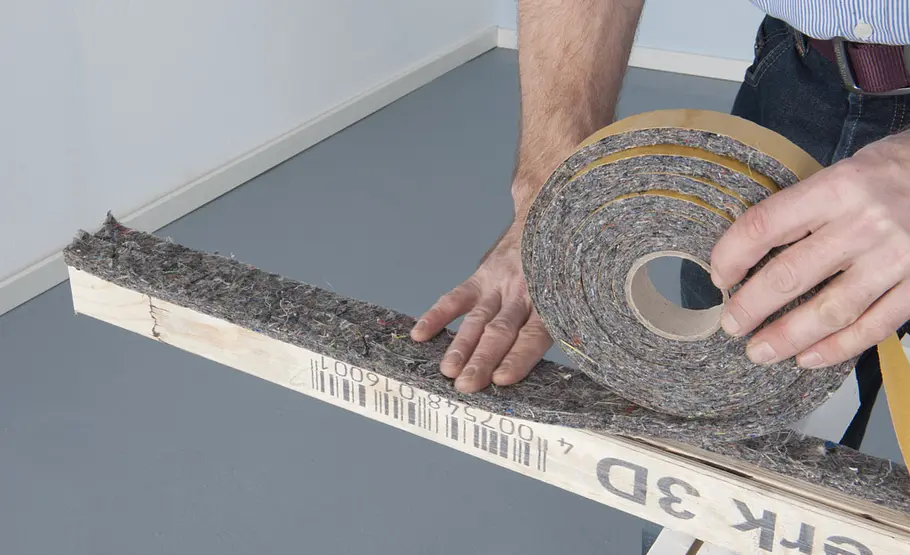 Trennwandbau mit Holzprofilen