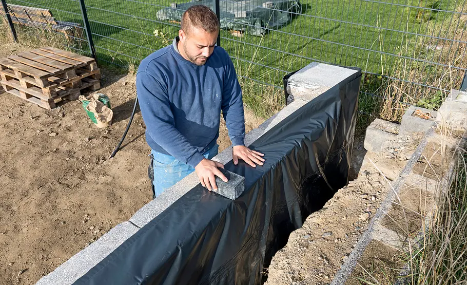 Gartenmauer aus Betonsteinen