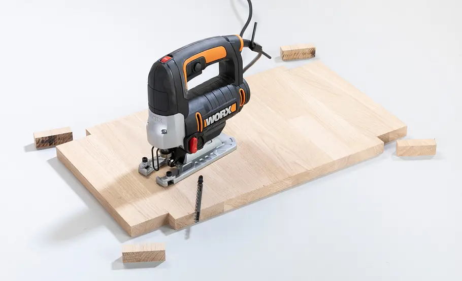 Elektrisch höhenverstellbaren Schreibtisch bauen