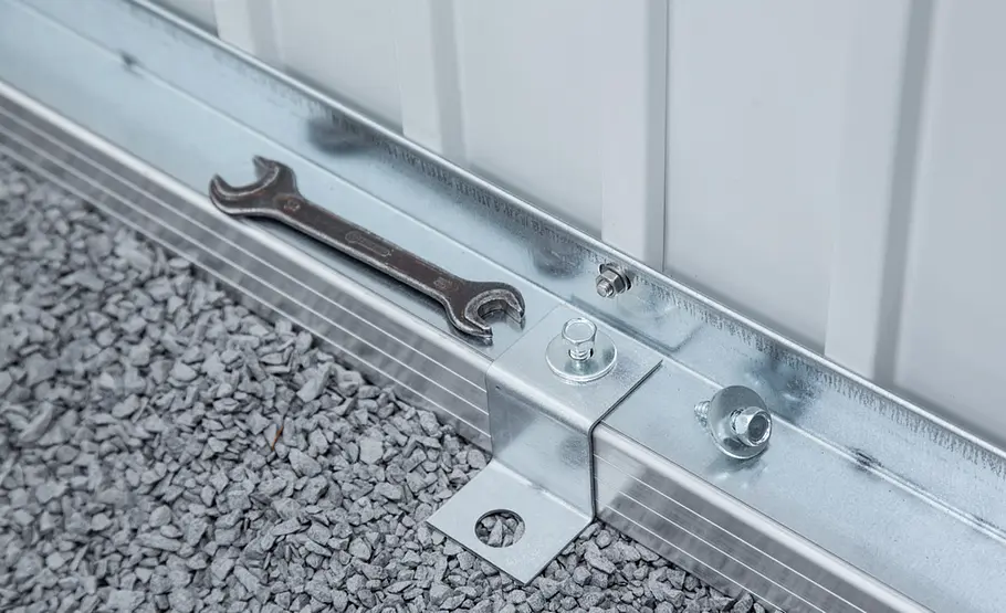 Metall-Gerätehaus selber bauen