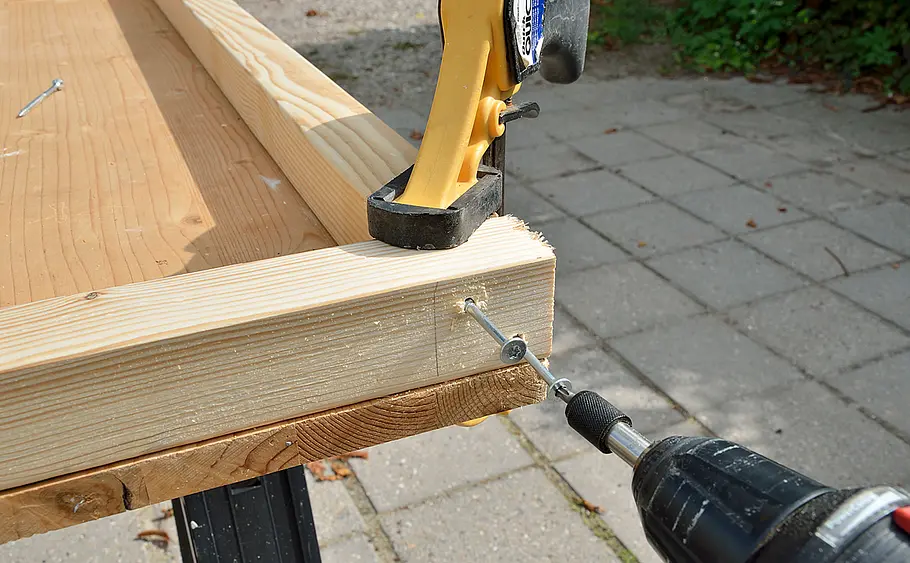 Mülltonnenverkleidung selbst bauen