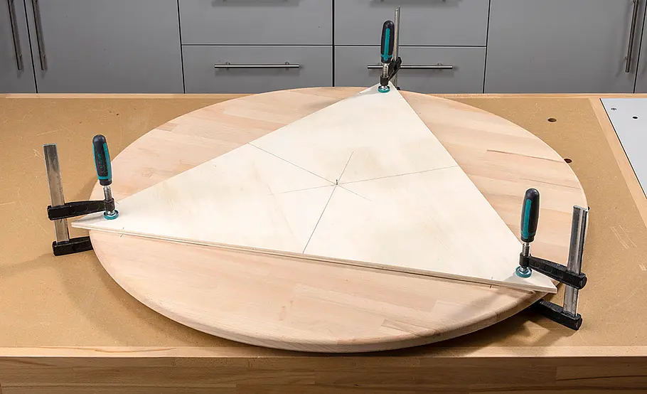 Klappbaren Couchtisch bauen