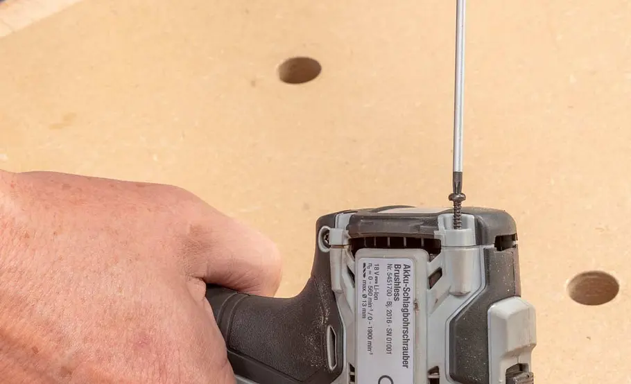 Akkuschrauber reparieren