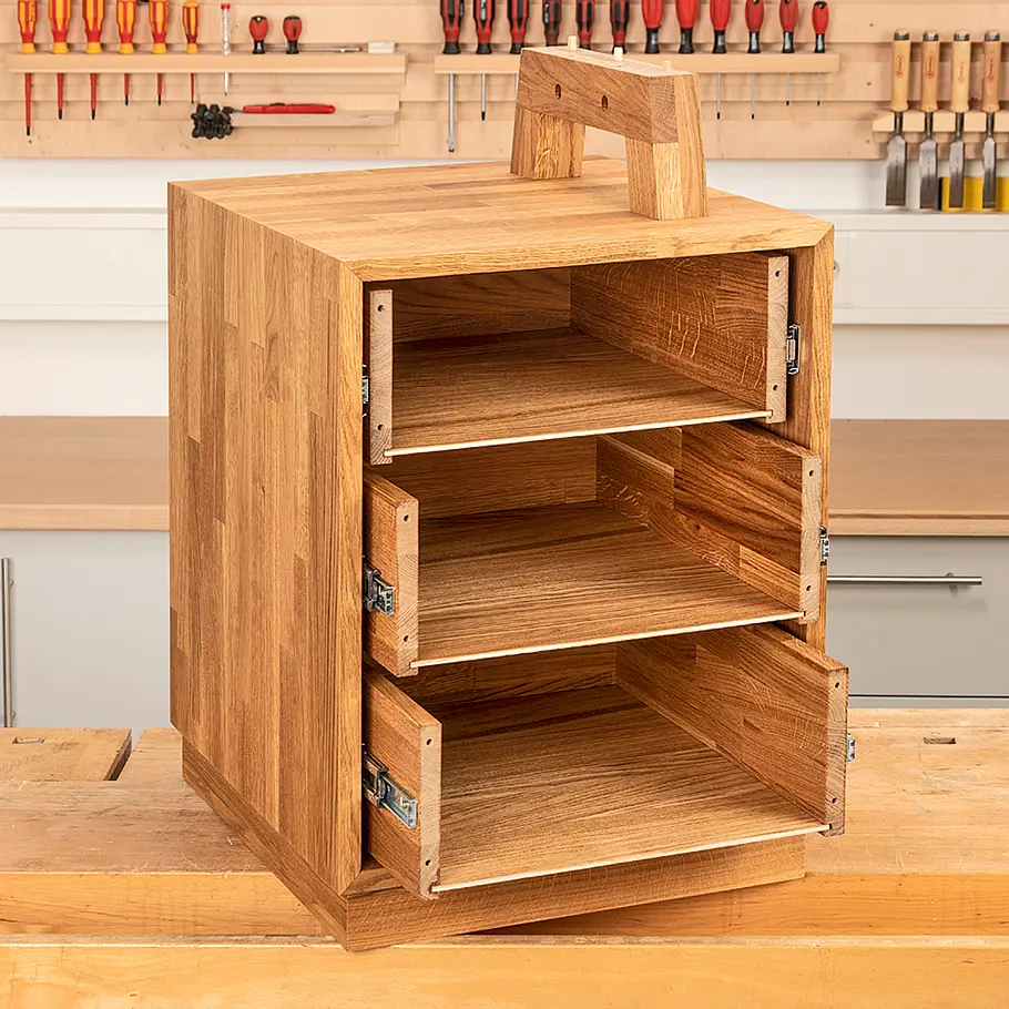 Bürotisch aus Eichenholz bauen