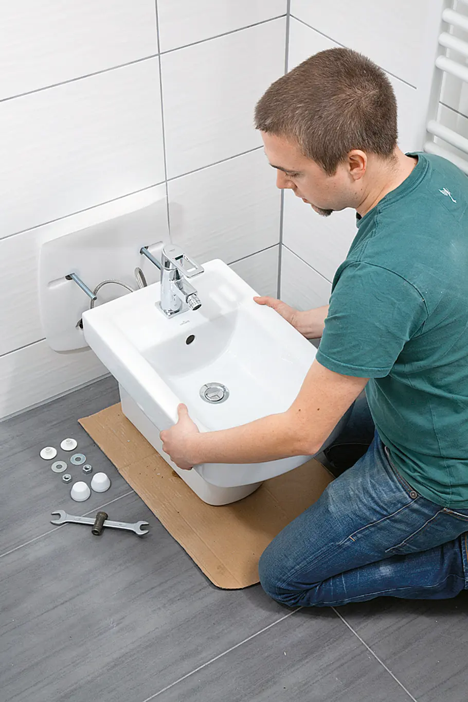 Wandhängendes Bidet montieren
