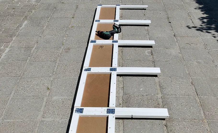 Sechseckiges Tischbeet bauen