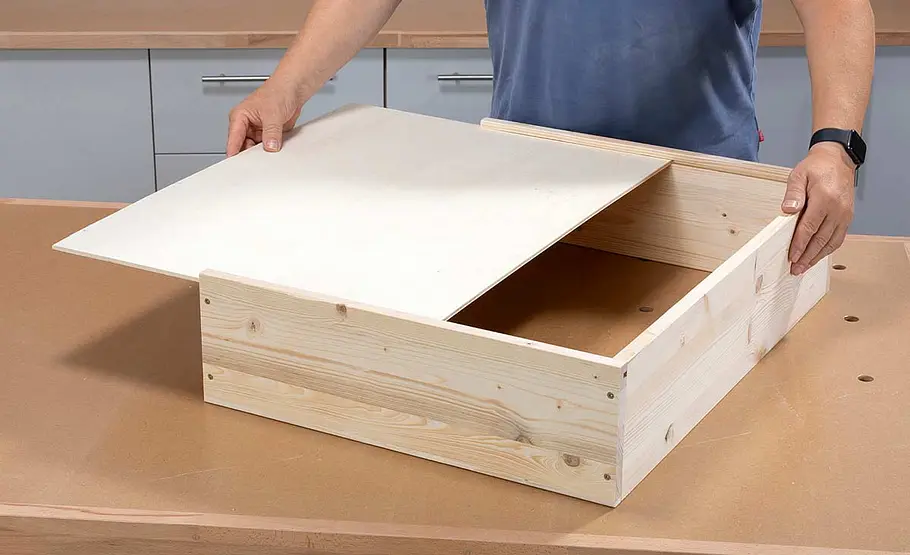 Schrank für unter die Treppe bauen