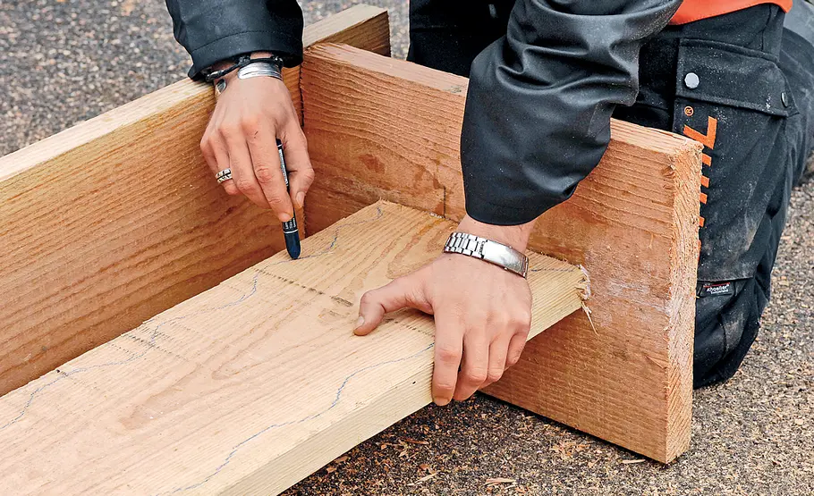 Carving: Bank schnitzen mit der Motorsäge