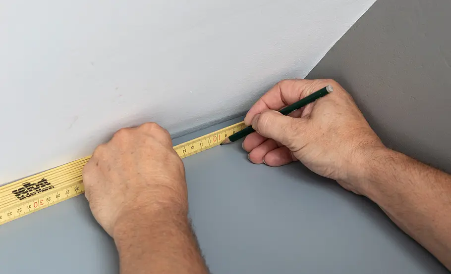 Dachschrägenschrank: Einbau