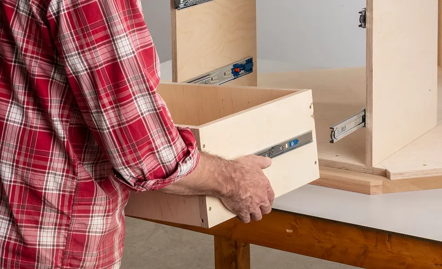Werkstattschrank mit Maschinenrondell bauen