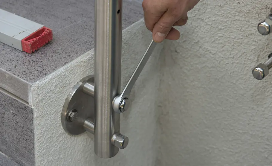 Treppe vor der Haustür betonieren