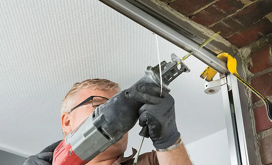 Haustür aus Aluminium einbauen