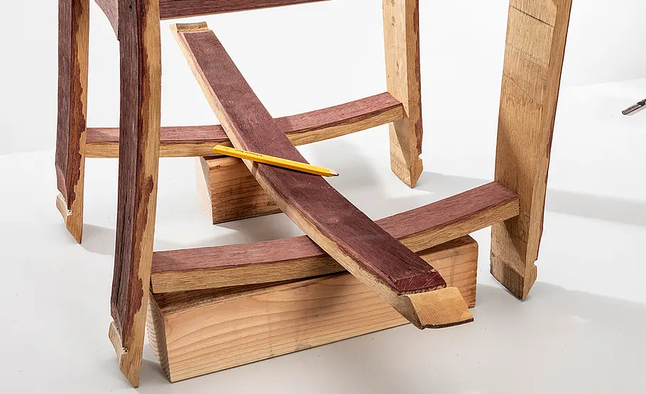 Stuhl aus Weinfass bauen