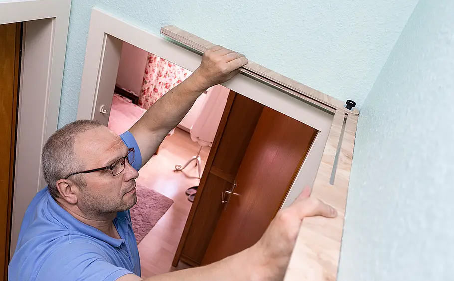 Schrank über Türrahmen bauen