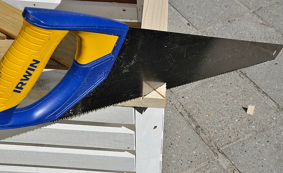 Viereckiges Tischbeet bauen