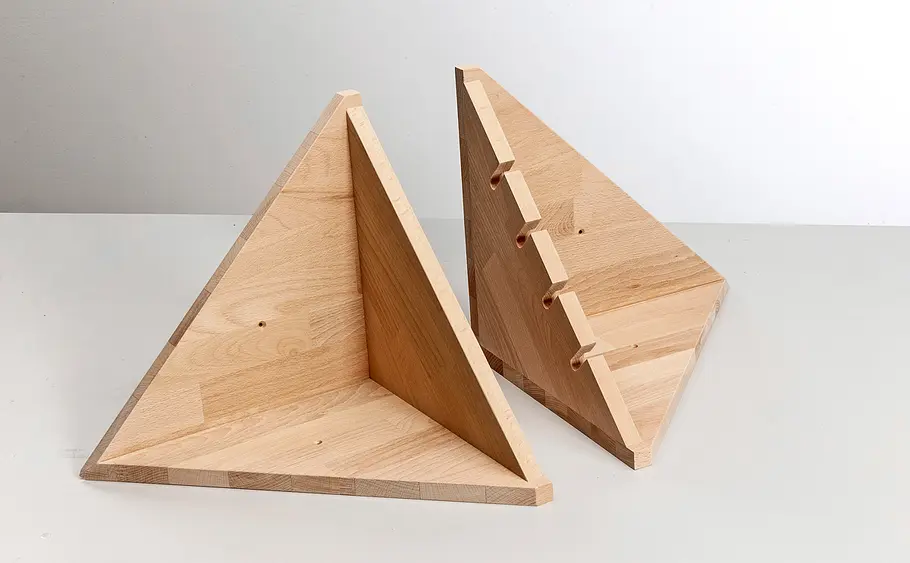 Kleines Regal für Ecke bauen