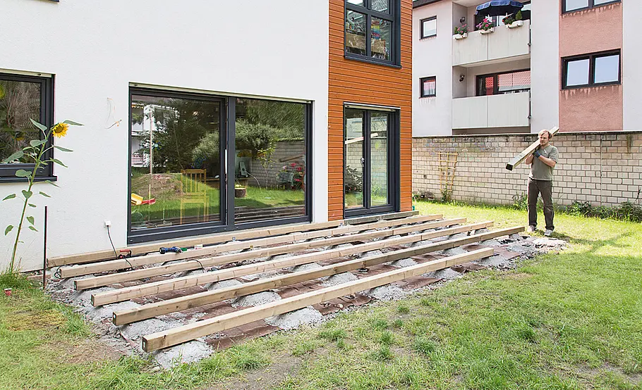 Terrassendielen aus Lärche verlegen