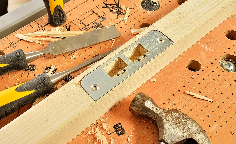 Haustür aus Holz bauen